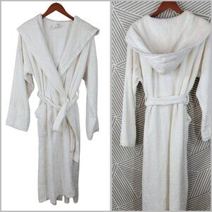 Vintage Chenille Robe House Coat Small  Pockets Hooded Belt Warm Winter Long